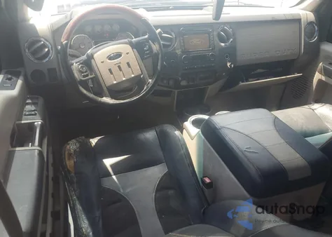 2008 Ford F250 Super Duty z USA, uszkodzony, nr VIN 1FTSW21R88EC39231